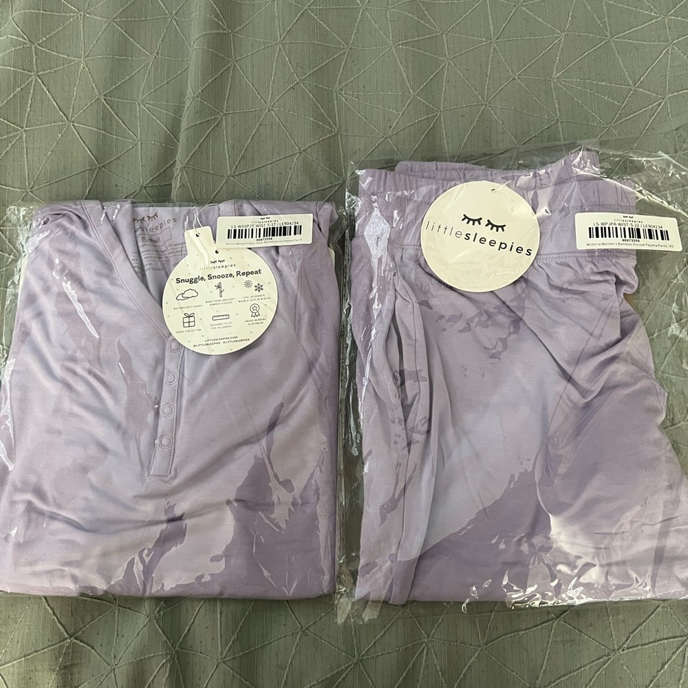 Little Sleepies Wisteria adult joggers and short sleeve top